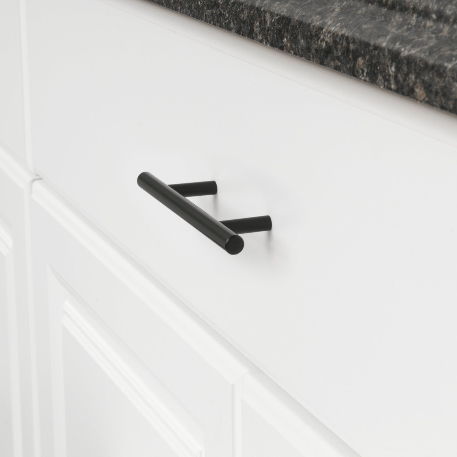 South Main Hardware Euro Bar Cabinet Handle (3/8