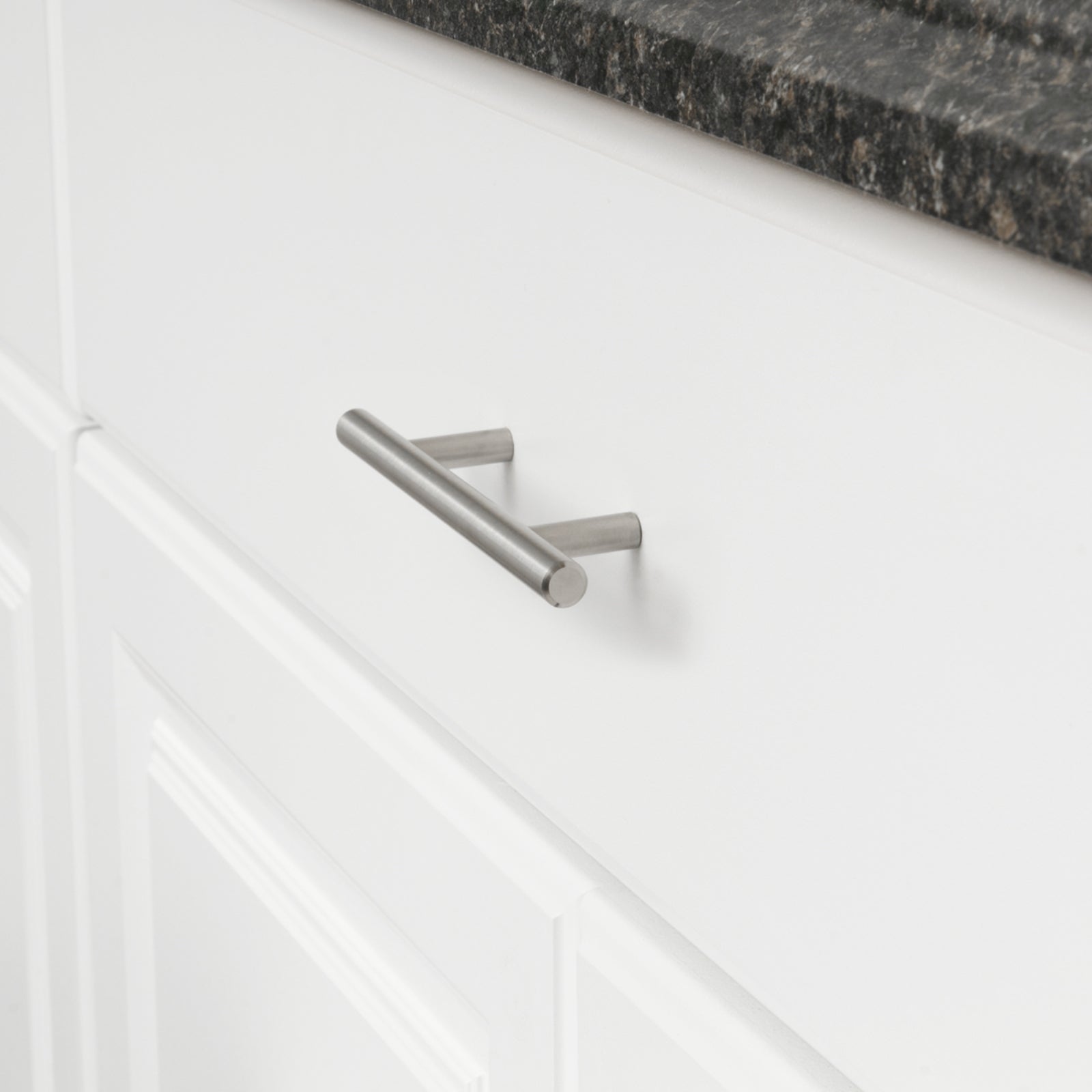 South Main Hardware Euro Bar Cabinet Handle (3/8