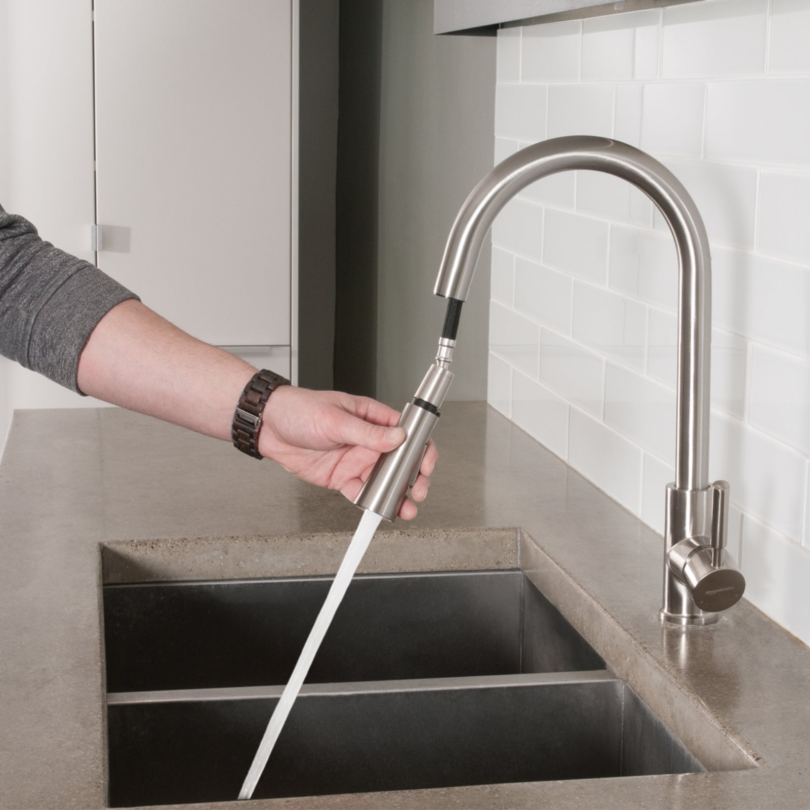 Modern Single-Handled Kitchen Pull-Down Sprayer Faucet, Satin Nickel