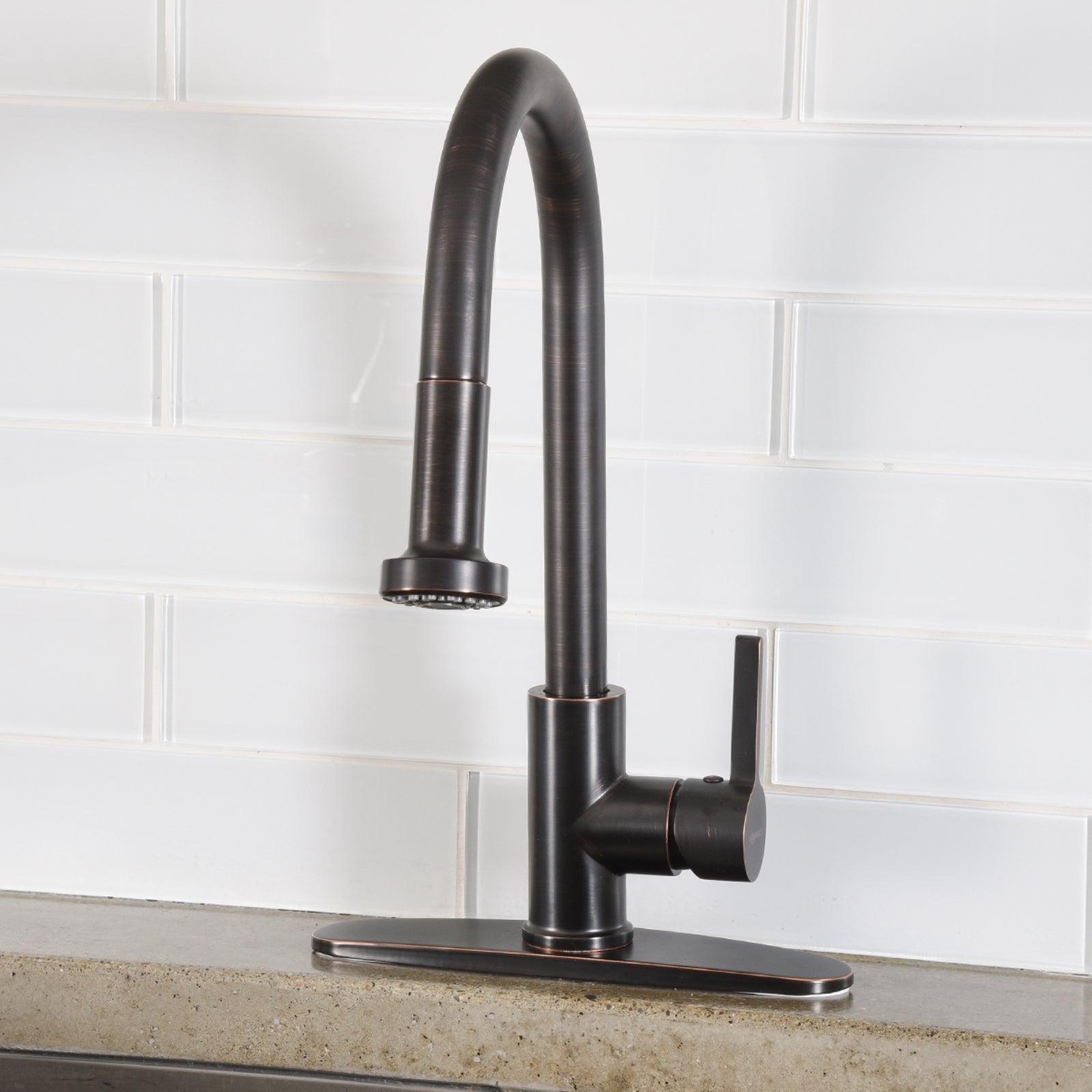 Modern Pull-Down Kitchen Faucet with Sprayer, Oil-Rubbed Bronze