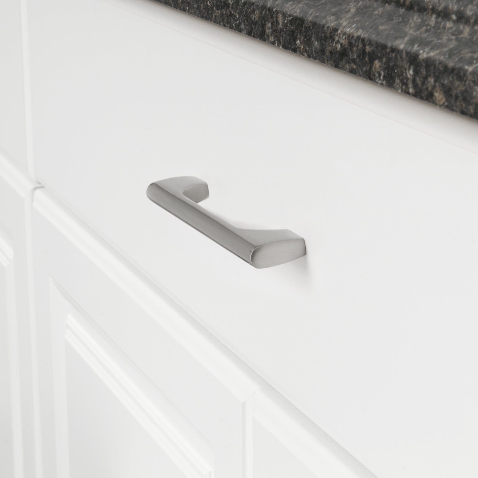 South Main Hardware Wide Die Cast Cabinet Handle, 6.57