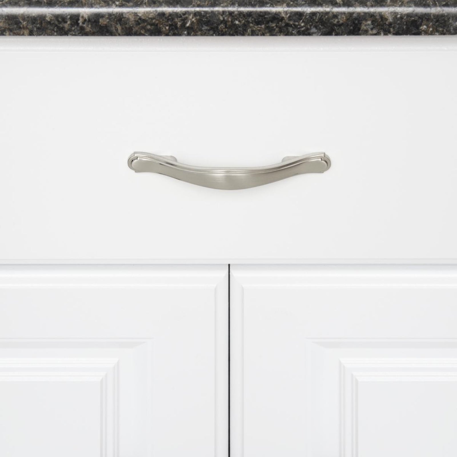 AmazonBasics Traditional Craftsman Cabinet Handle, 5.13" Length (3" Hole Center), Satin Nickel