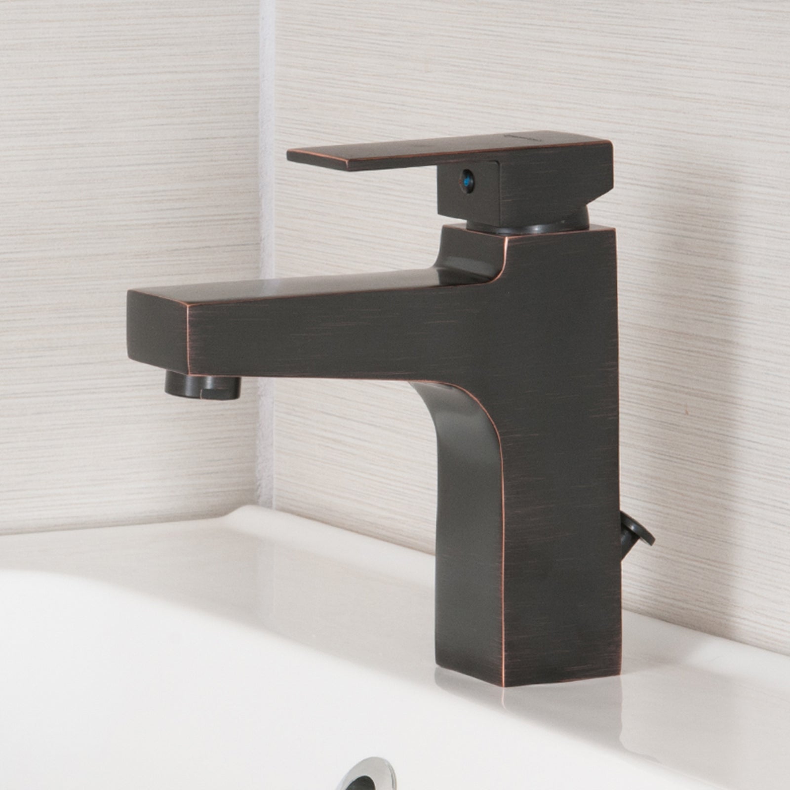 Single-handle Straight Bathroom Faucet, Oil-Rubbed Bronze